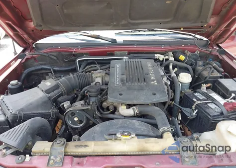 1999 Mitsubishi Montero Sport Ls/Xls из США, поврежденный, VIN JA4LS31H8XP025155